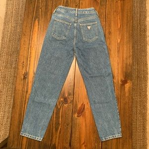 GUESS Mom Jean (25) NWOT
